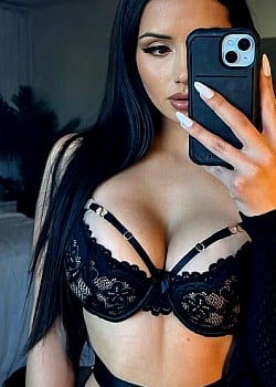 Selena Stone (Model)